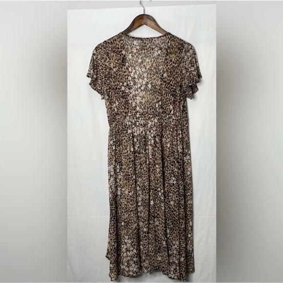 American rag - animal print blouse- size : large - Picture 2 of 6